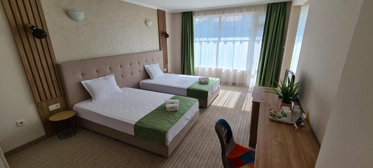 Mirana Family Hotel Burgas Exteriör bild