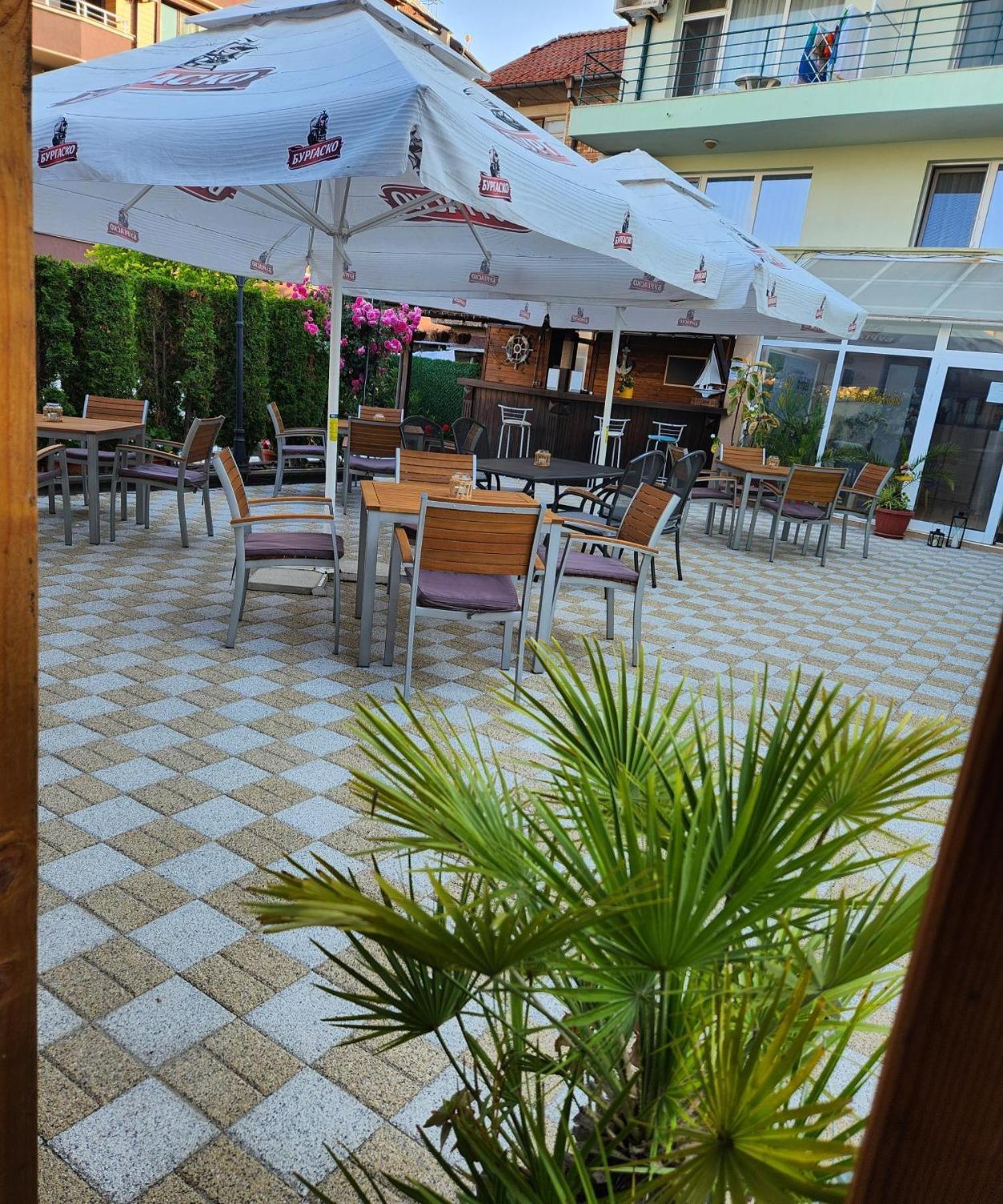 Mirana Family Hotel Burgas Exteriör bild