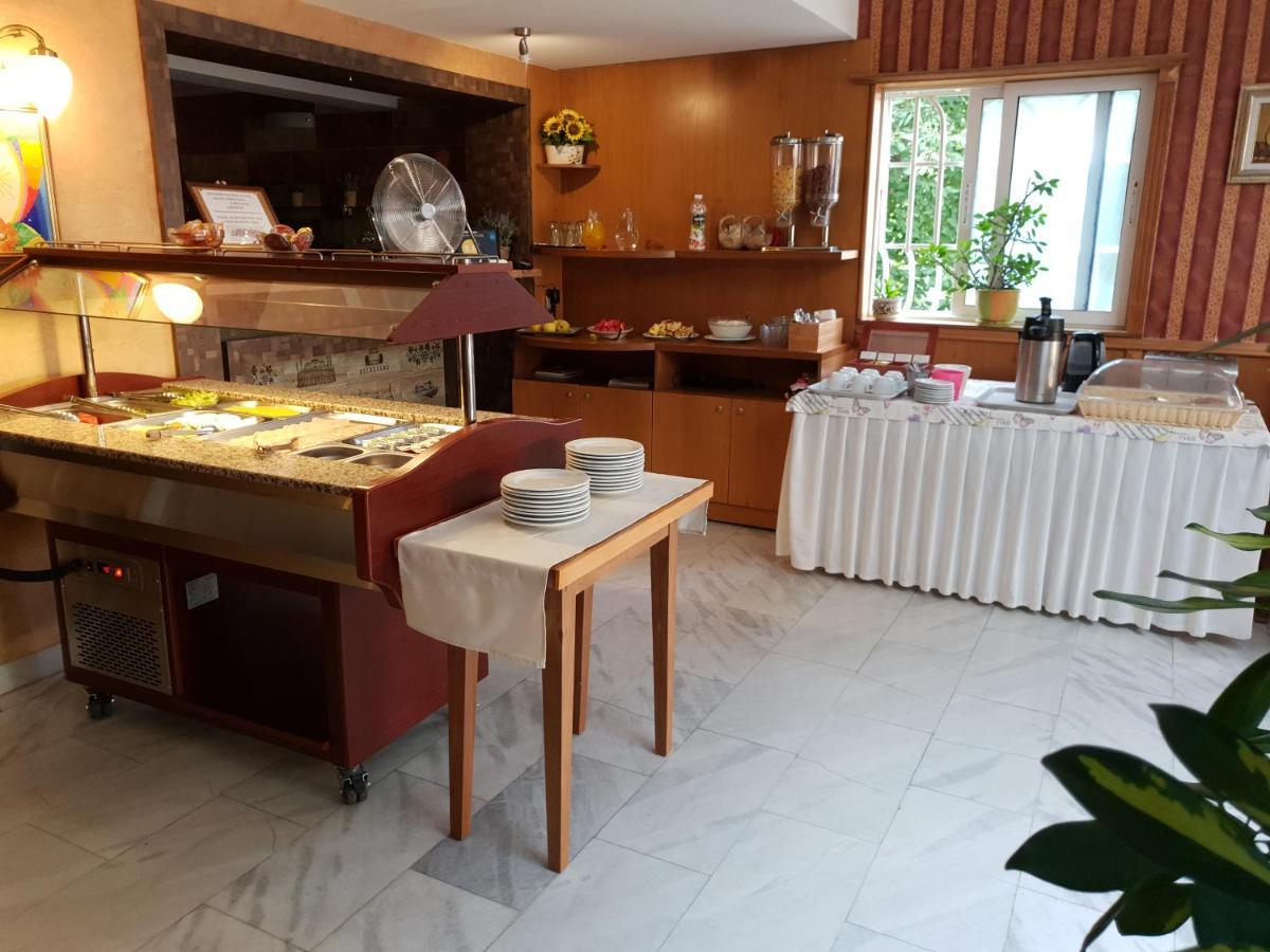 Mirana Family Hotel Burgas Exteriör bild