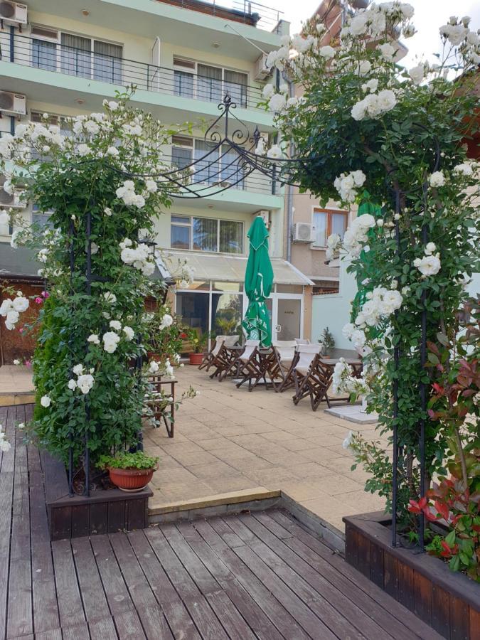 Mirana Family Hotel Burgas Exteriör bild